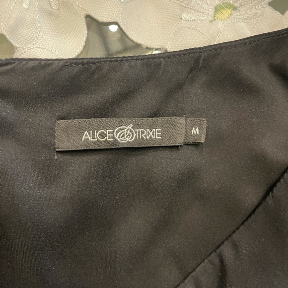 100% Silk Dress - Picture 5 of 6